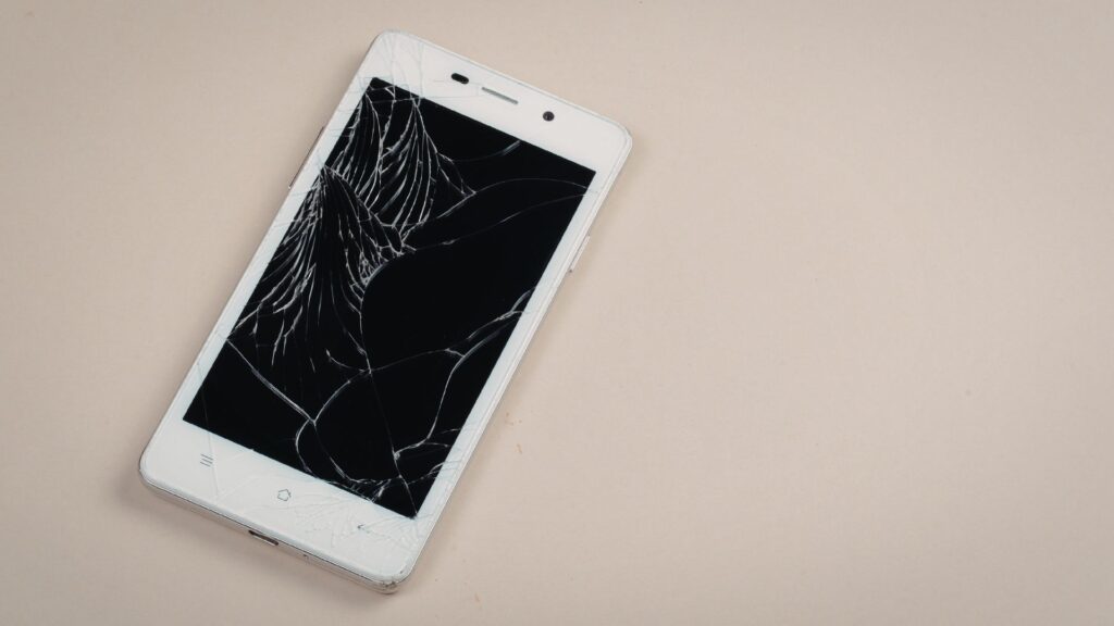 Tela de Celular Quebrada em Belo Horizonte: O Que Fazer